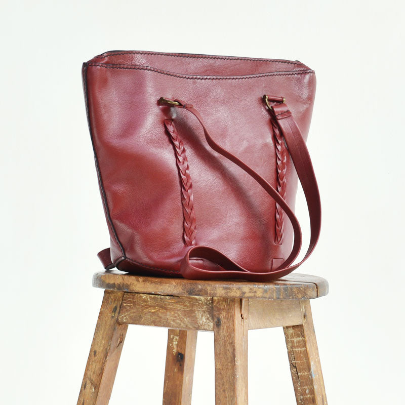 Capazo Leather Shoulder Bag