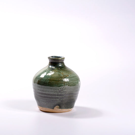 Bottle Vase Slip Green 2