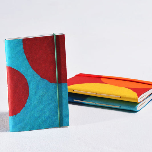 Round Smile Small Notebook with Elastic Closure