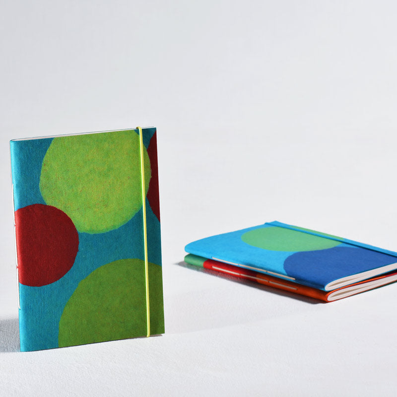 Round Smile Big Notebook with Elastic Closure