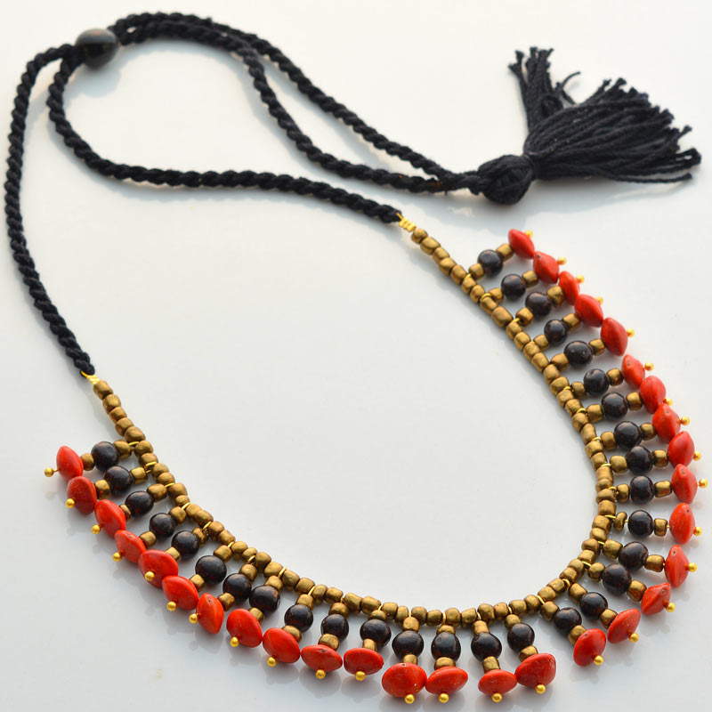 Seed Tribal Necklace with Earrings - Black and red seeds