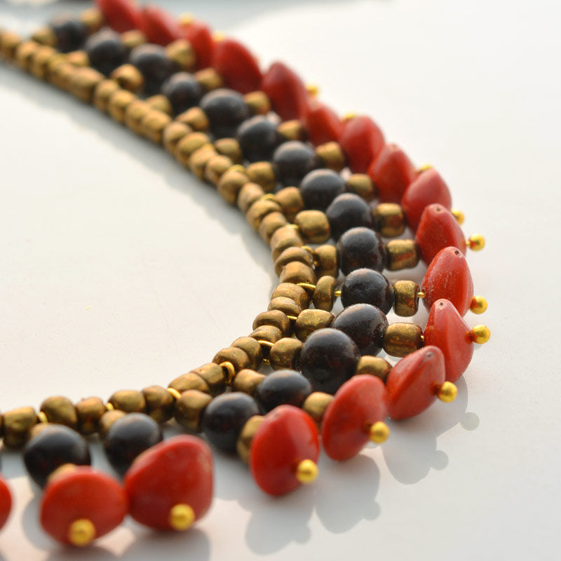 Seed Tribal Necklace with Earrings - Black and red seeds