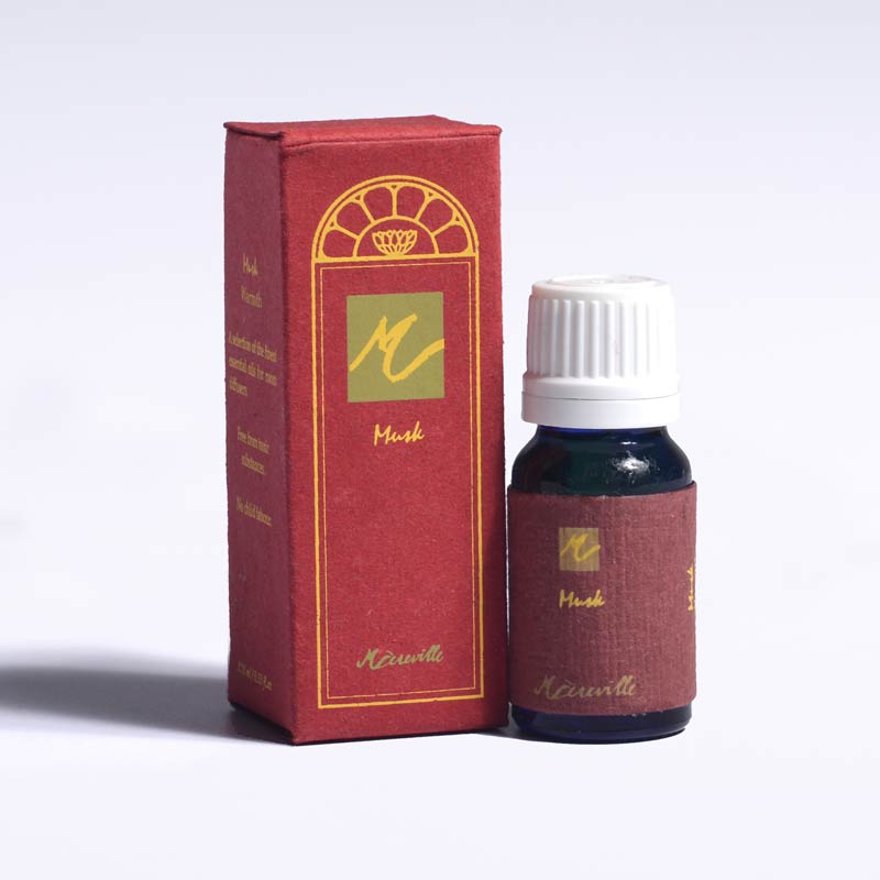 TRADITIONAL PERFUMED ESSENTIAL OIL