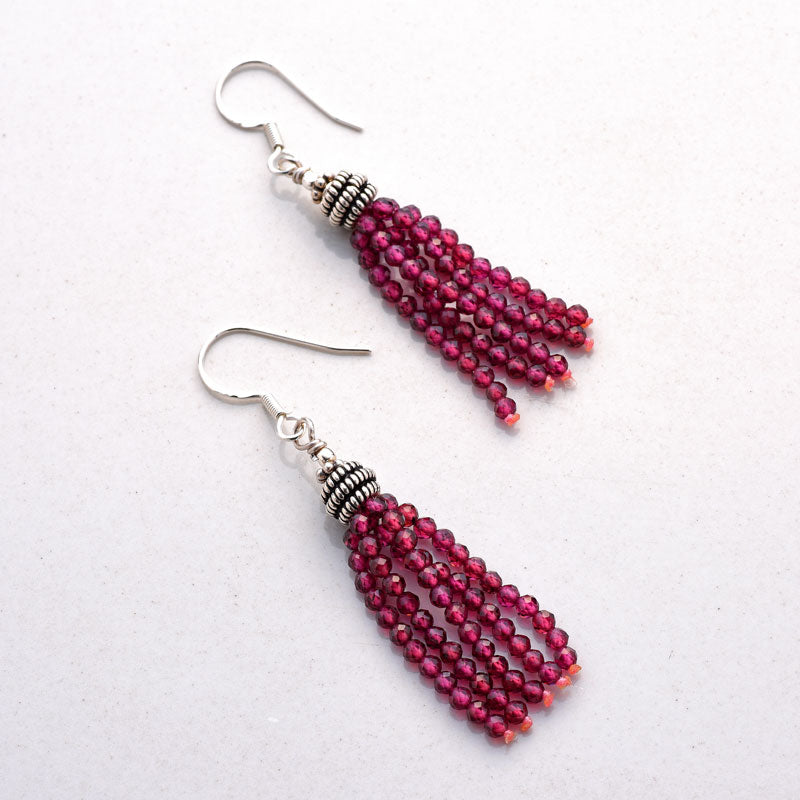 5 String Earring