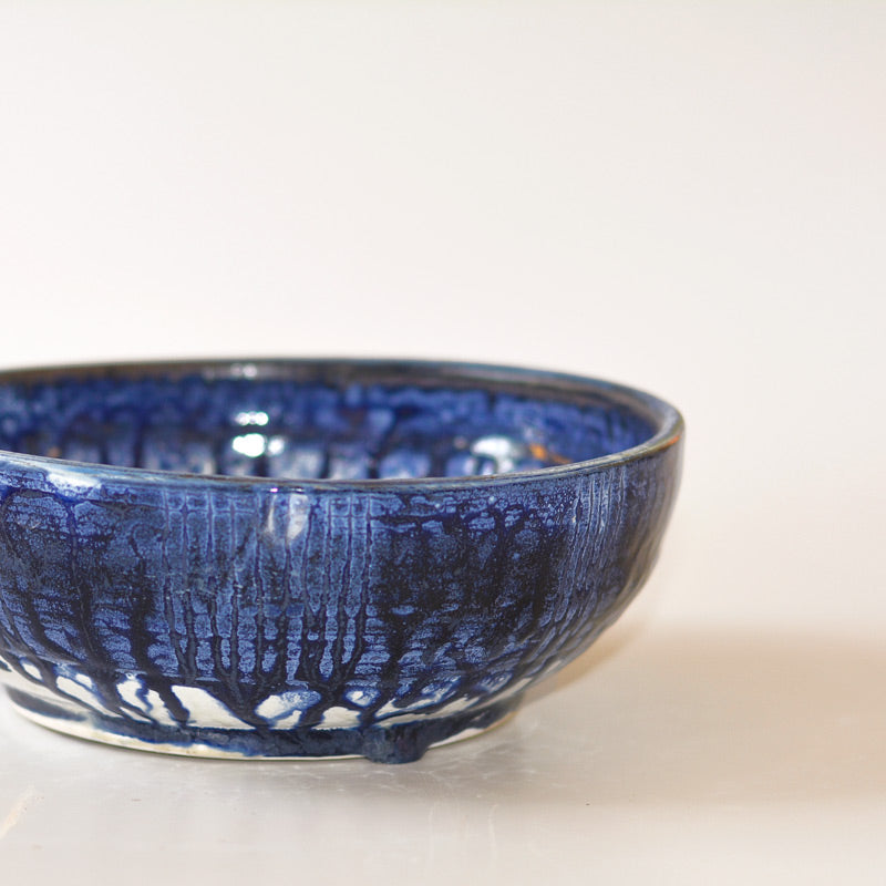 LARGE BLUE & WHITE BOWL