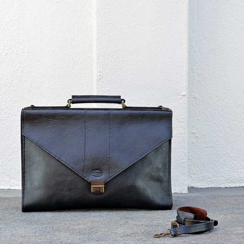Buy Leather Crossbody Bag - Rachel | Auroville.com
